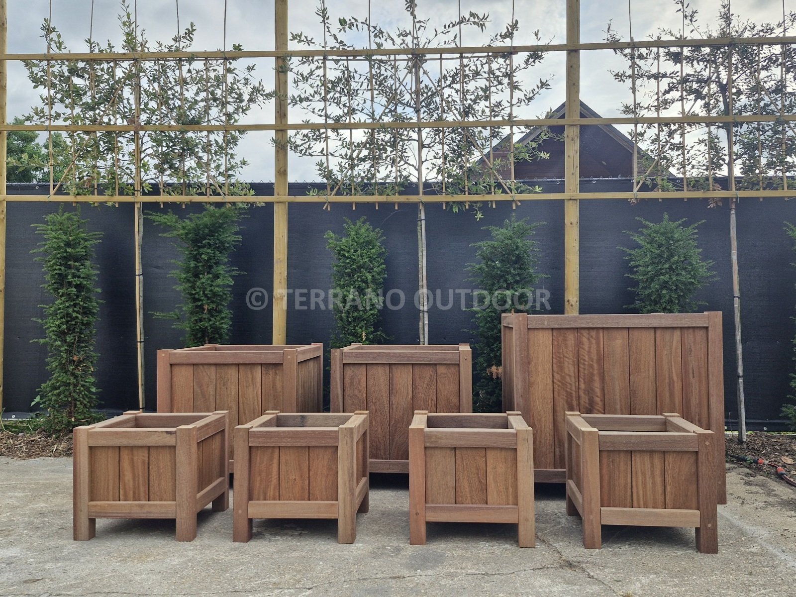 Collectie Azobé plantenbakken in verschillende maten – Terrano Outdoor Berlare